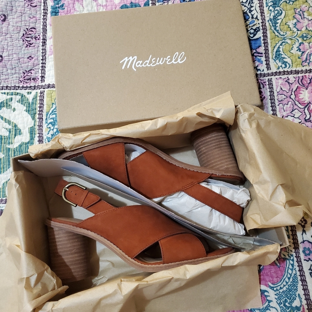 High heel sandals